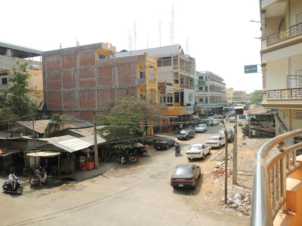 Shang Hai Guesthouse Battambang Dış mekan fotoğraf