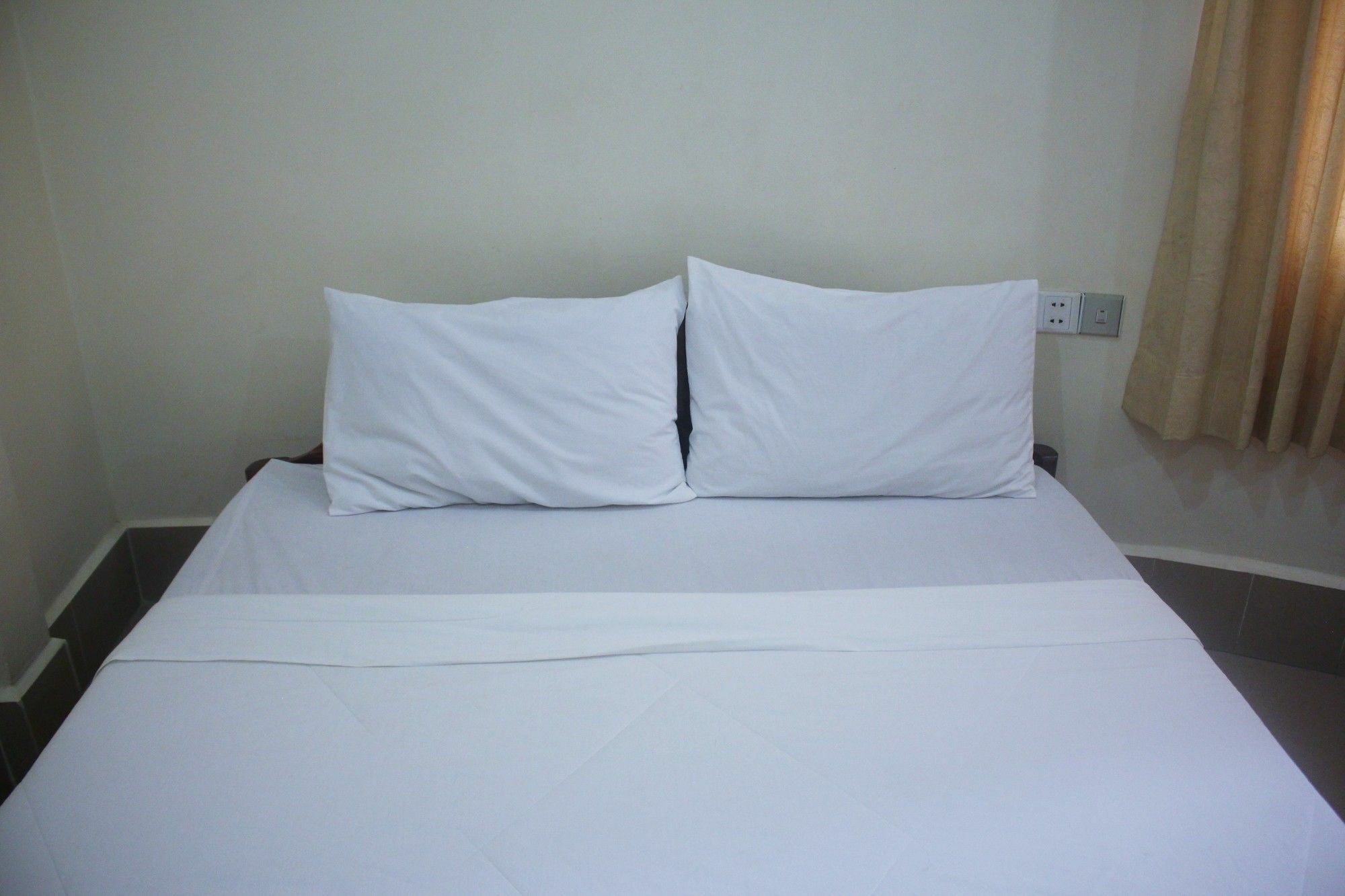 Shang Hai Guesthouse Battambang Dış mekan fotoğraf