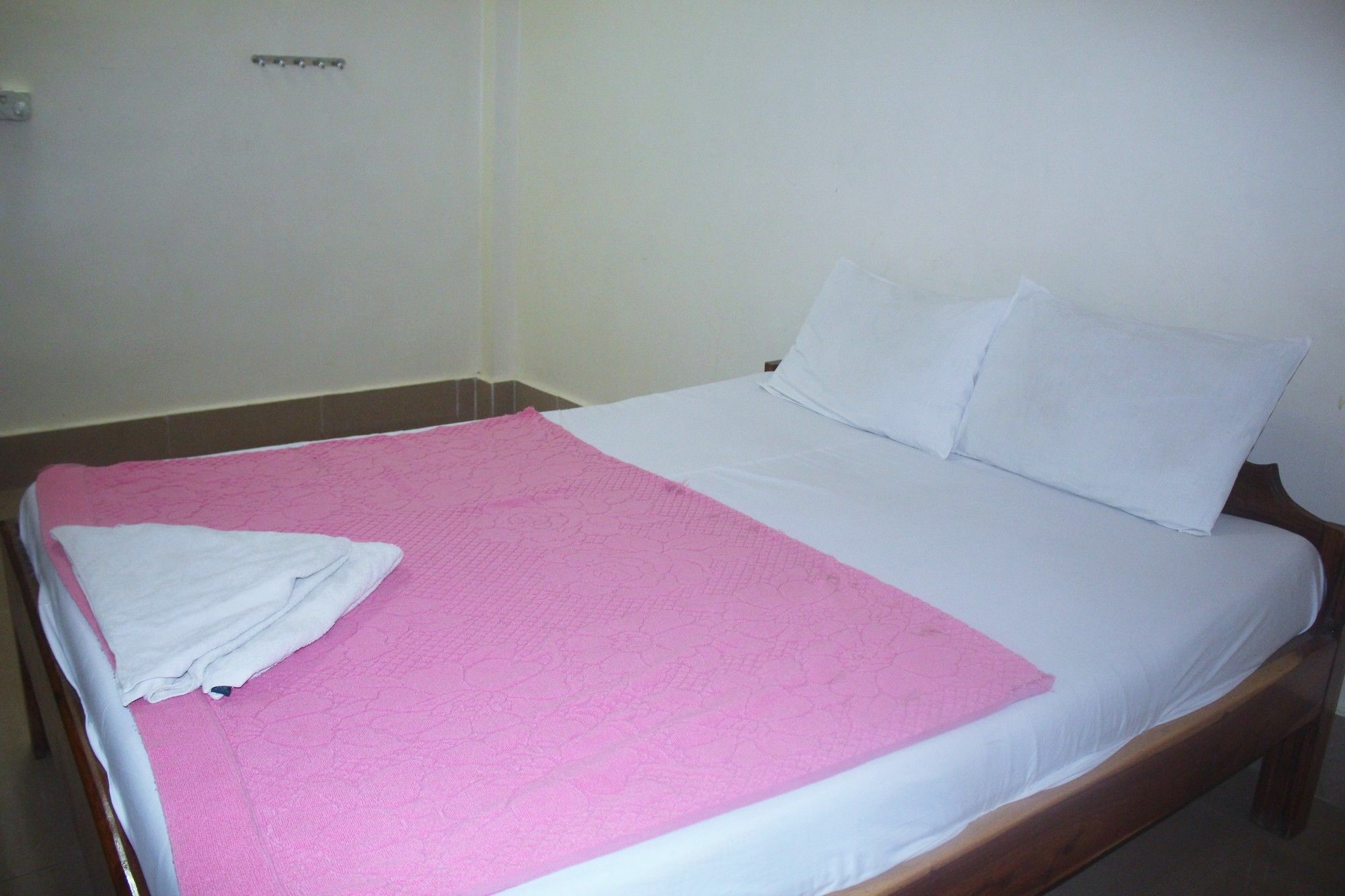 Shang Hai Guesthouse Battambang Dış mekan fotoğraf