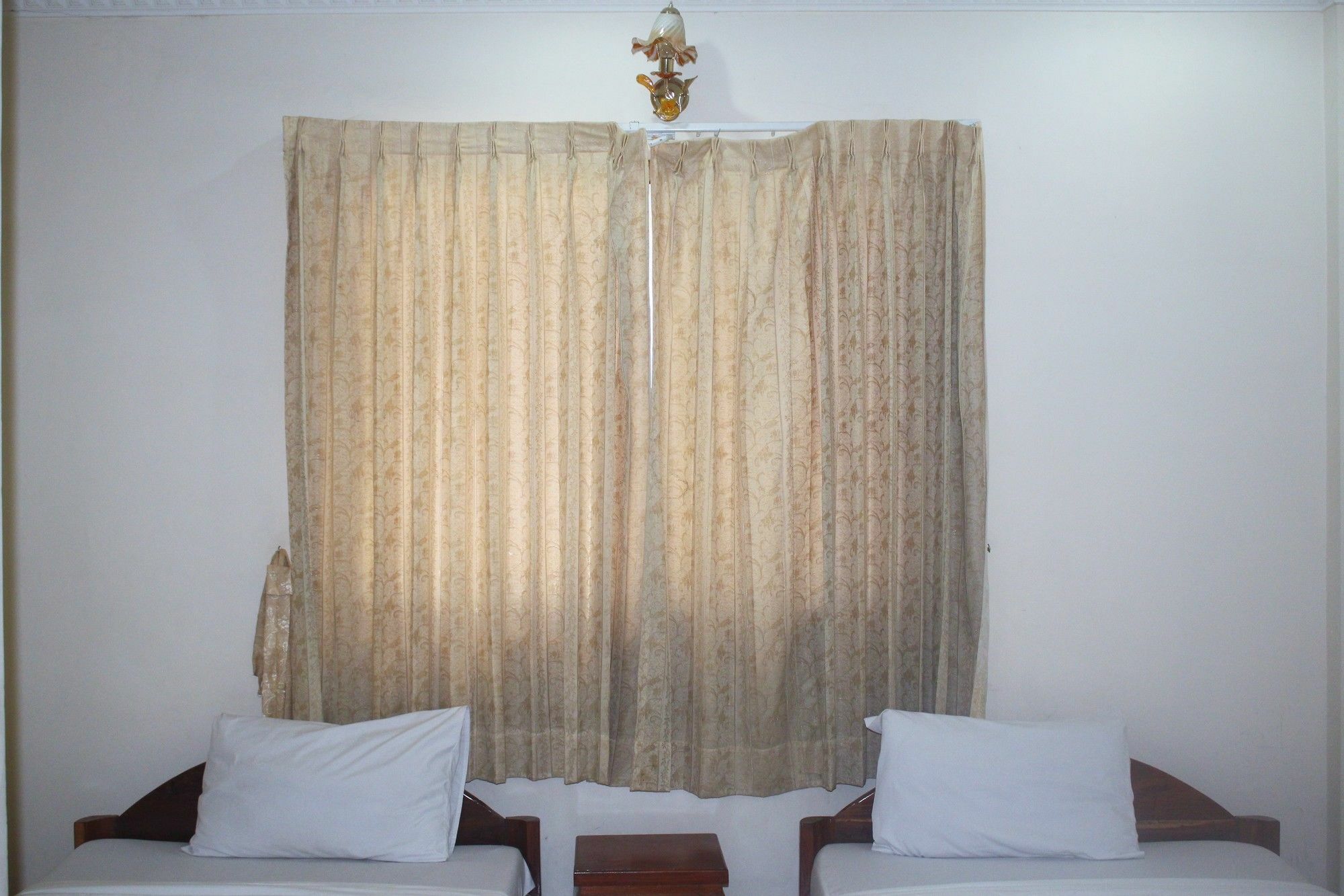 Shang Hai Guesthouse Battambang Dış mekan fotoğraf