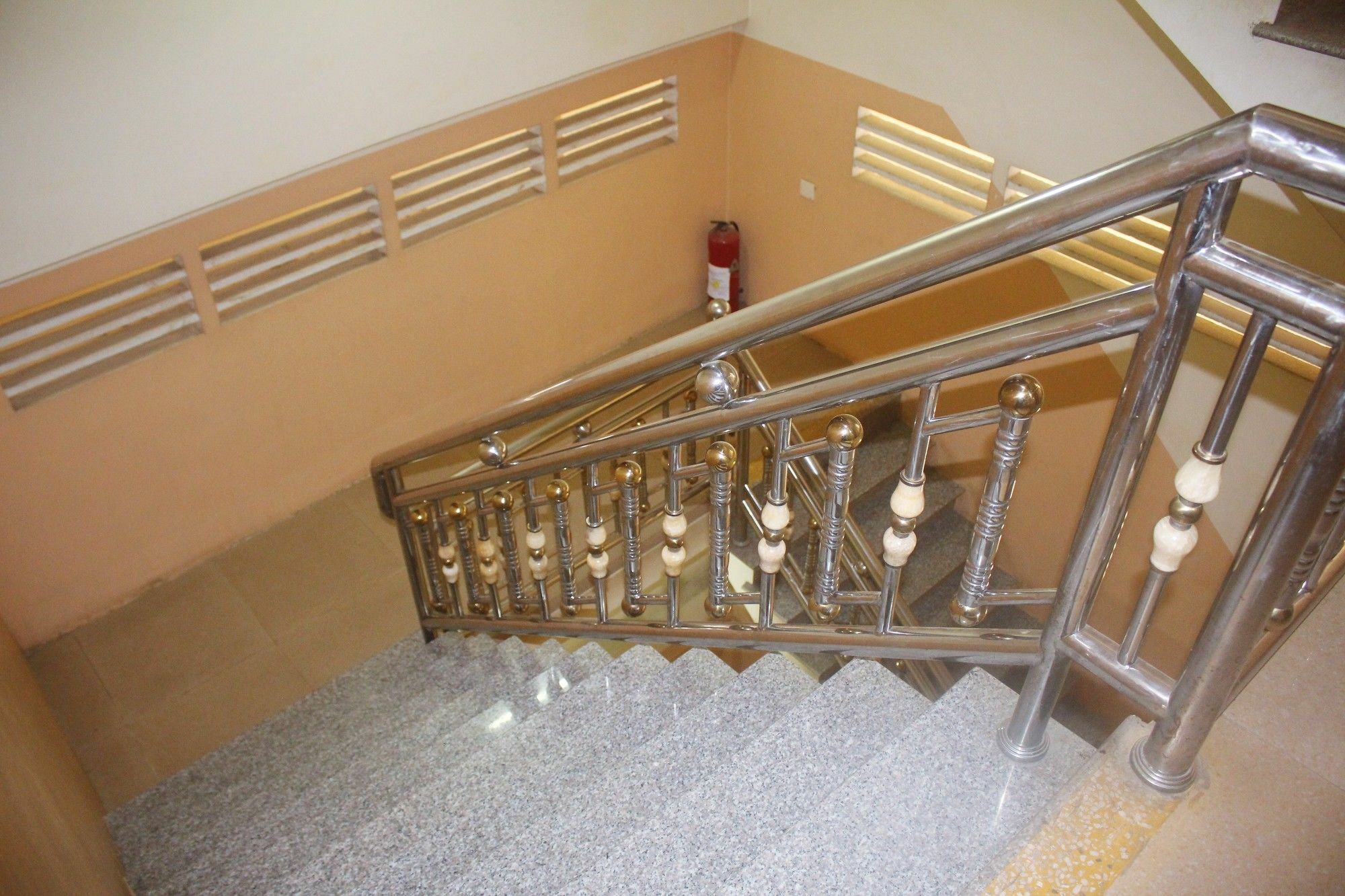 Shang Hai Guesthouse Battambang Dış mekan fotoğraf