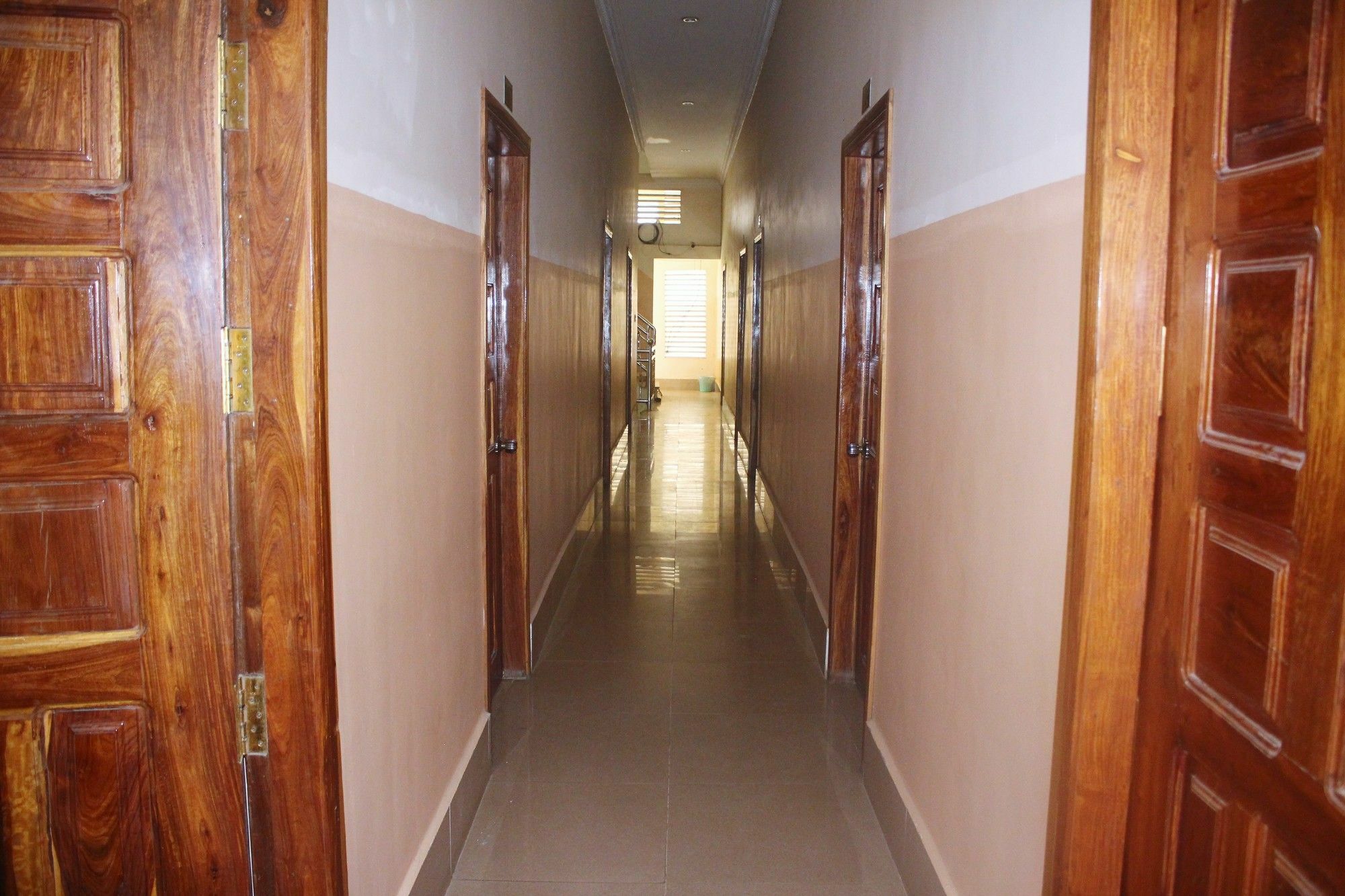 Shang Hai Guesthouse Battambang Dış mekan fotoğraf